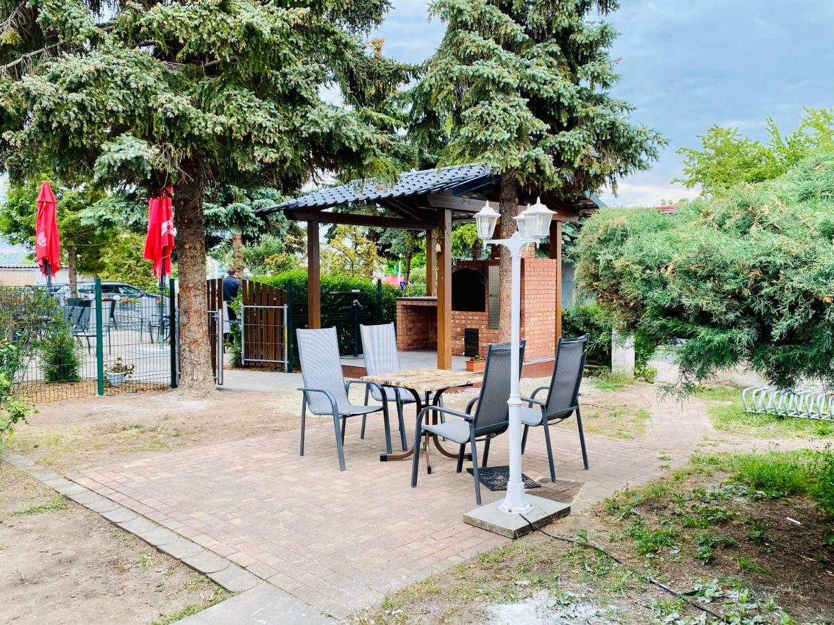 Pension Florion Bernburg Exterior photo